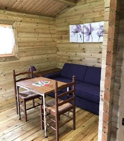 Alojamento de Acomodação e Pequeno-almoço Et D'hotes Les Hortensias