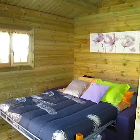D'hotes Et Meubles Les Hortensias Bed & Breakfast 3*
