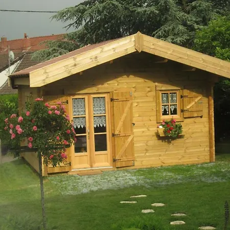 Alojamento de Acomodação e Pequeno-almoço Et D'hotes Les Hortensias