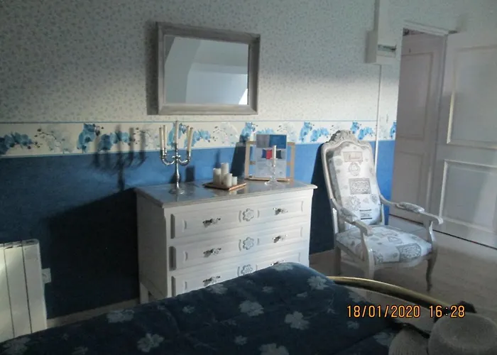Chambres D'Hotes Et Meubles Les Hortensias Frühstückspension 3*
